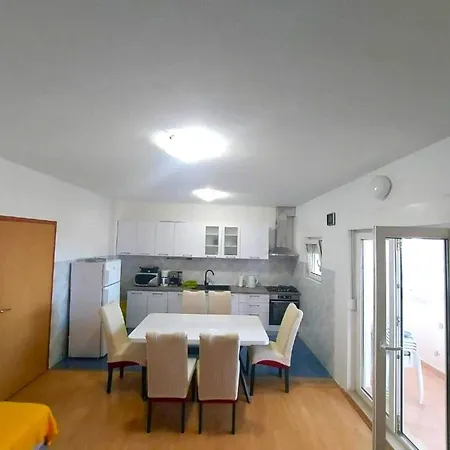 Charming Arta Apartman *